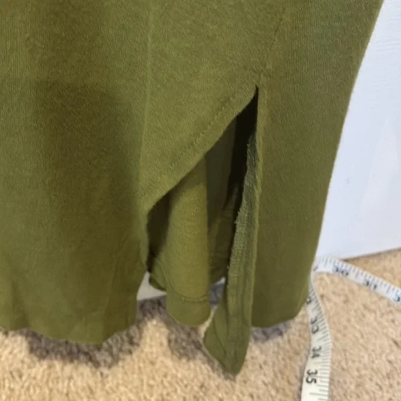 NWT Urban Outfitters Olive Green Sleeveless Top,S-P - Picture 4 of 4